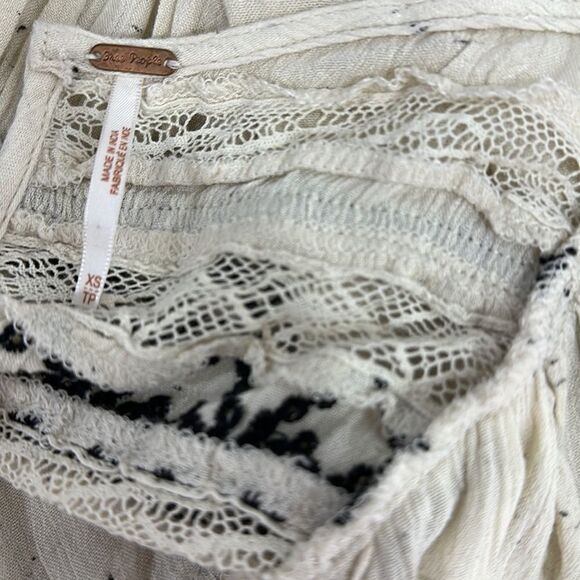 Free People Boho Cyprus Avenue Ivory Embroidered Top Blouse Size XS - Picture 5 of 9